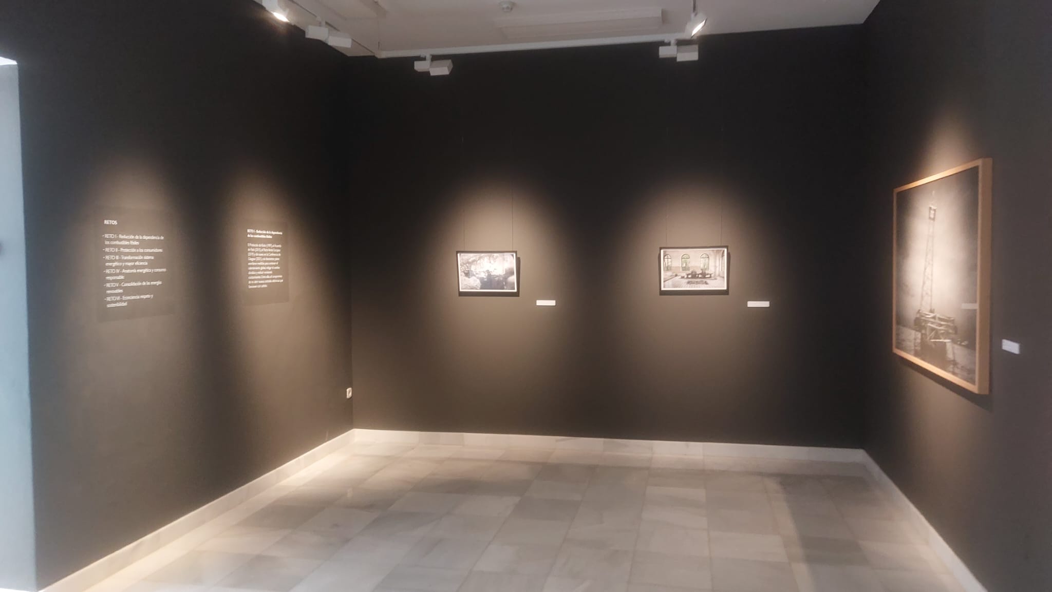 La exposición ‘Conectados. Energía y Econciencia’ de La Recicladora Cultural llega en su itinerancia a Sevilla